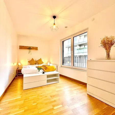 Luxury Two Bedrooms Flat-gasp80