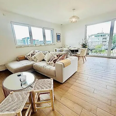 Apartment Luxury Two Bedrooms Flat-gasp80